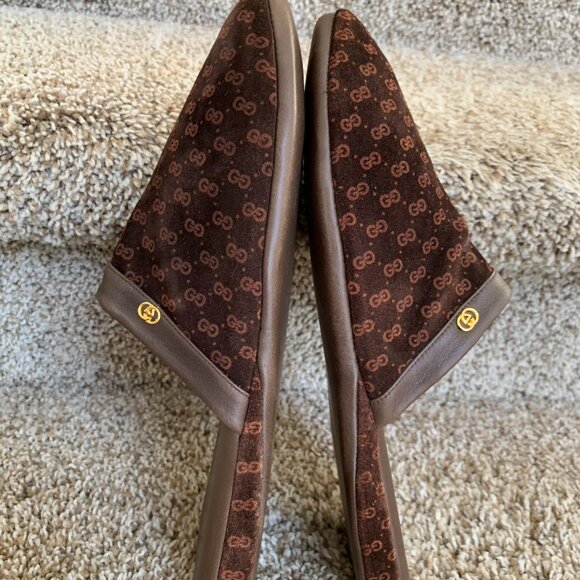 Gucci Men\'s Brown Velvet Signature Print Slip-On Mule Slippers. main image 11